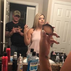 Meet your Posher, Dakota